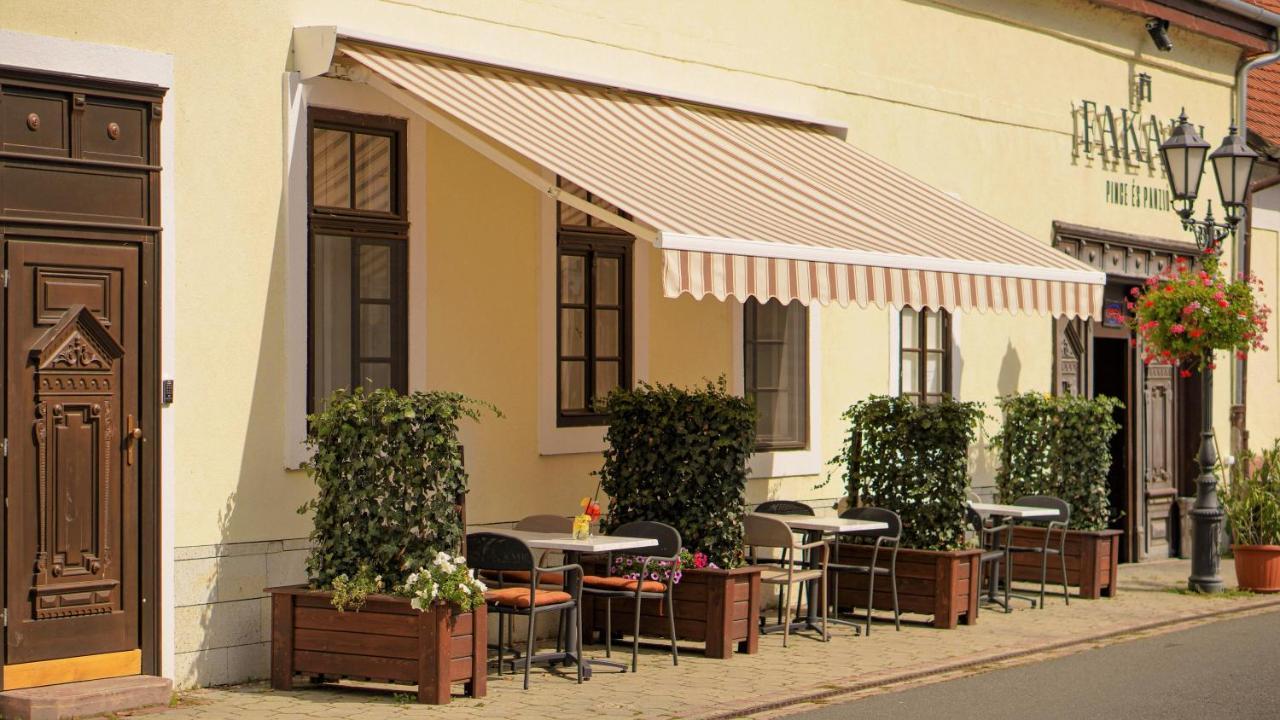 Fakapu Pince Es Panzio Bed & Breakfast Токай Екстериор снимка